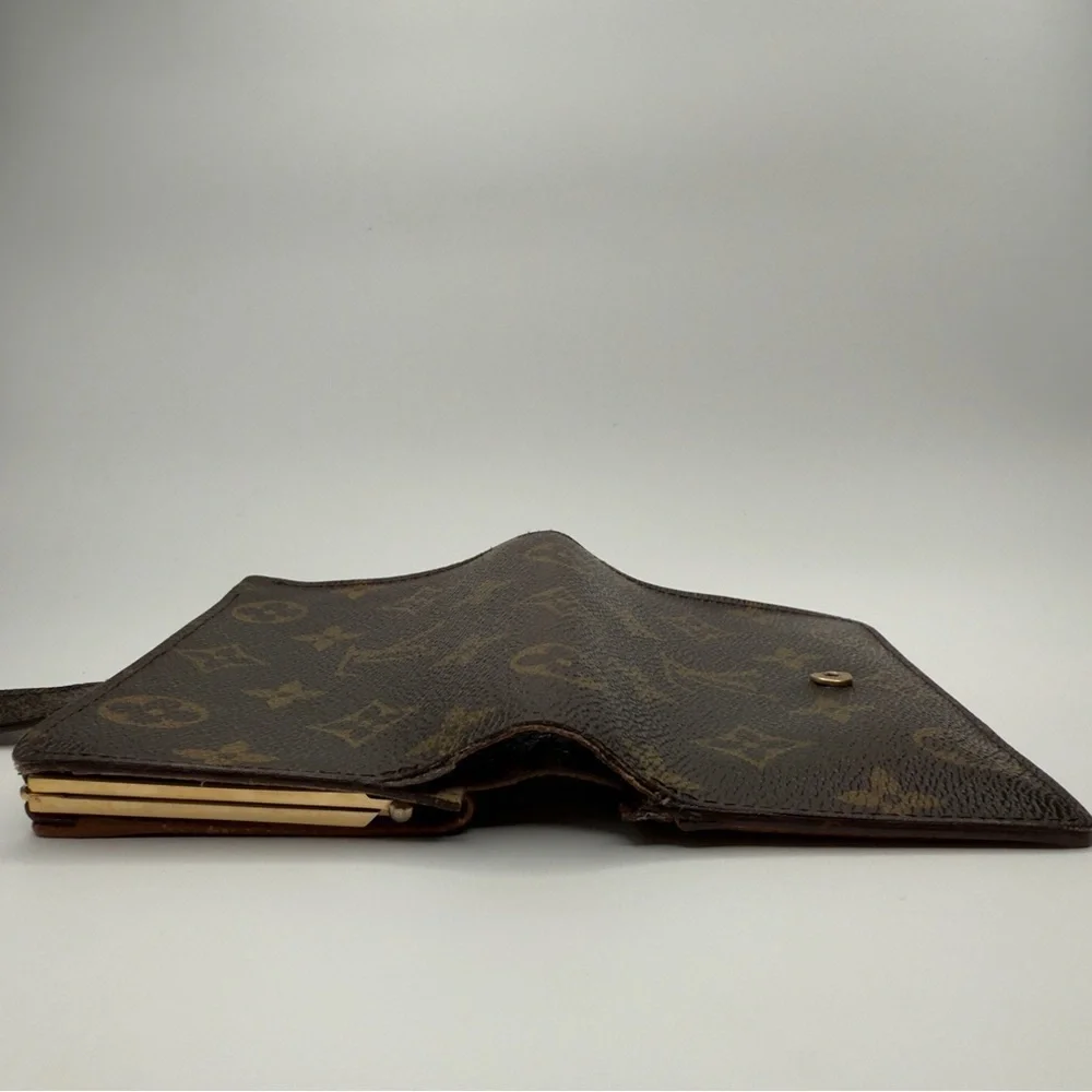 Louis Vuitton Brown Monogram French Purse Wallet Gold | Women’s | Used |